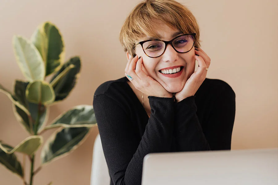 Woman smiling 27